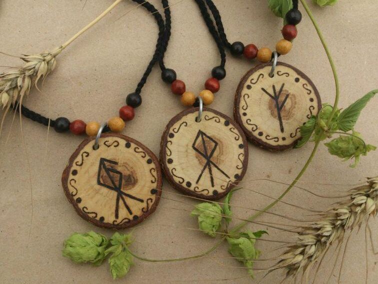 rune talismans for money